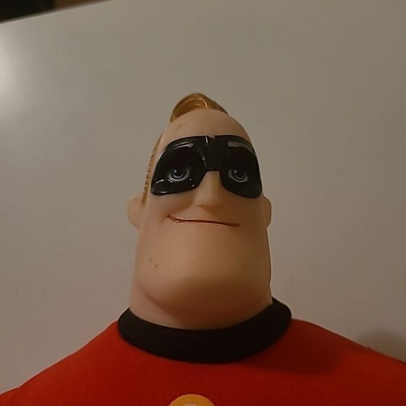 Disney's Incredibles Doll - Picture 2 of 8